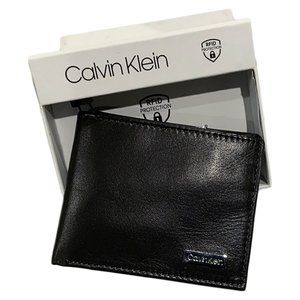 NWT CALVIN KLEIN MSRP $69.99 RFID PROTECTION MEN'S BLACK LEATHER BIFOLD WALLET